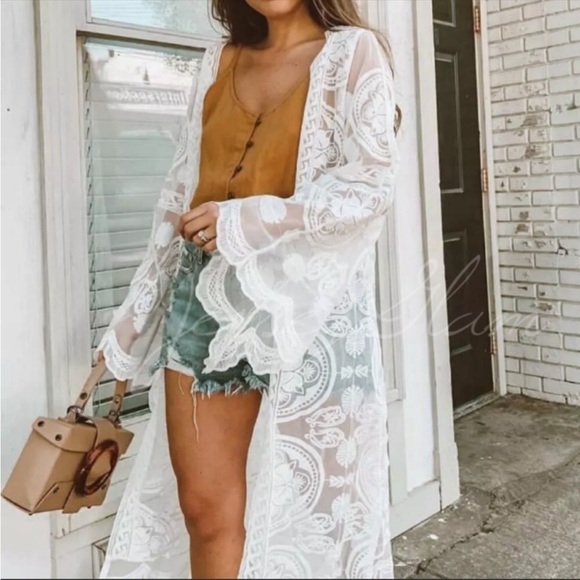 New! White Bohemian Scallop Embroidered Duster Kimono - Picture 4 of 10